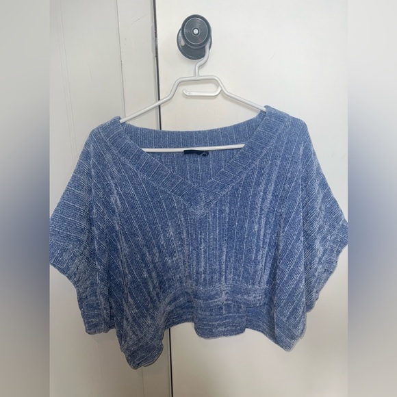Blue chenille v-neck sweater - Picture 2 of 3